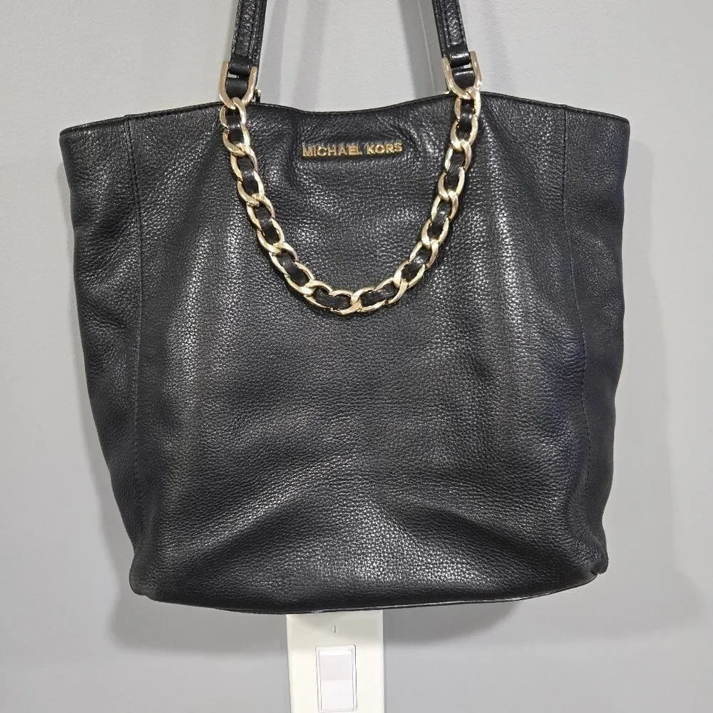 🐢 Michael Kors Leather Tote Bag